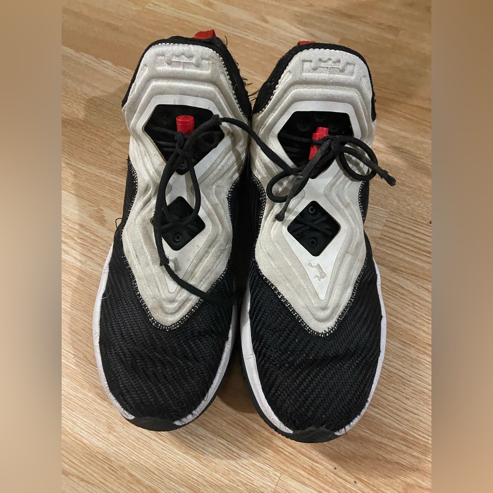 Black, White, and Red “Nike” Shoes with Starry Bottoms (US Men’s Size 13)